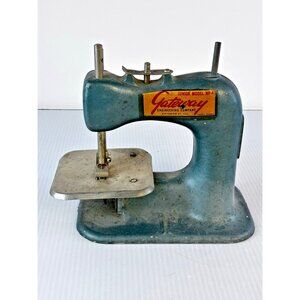 Vtg 1940s-50s Gateway Engineering Jr Model NP-49 Teal Sewing Machine As Is